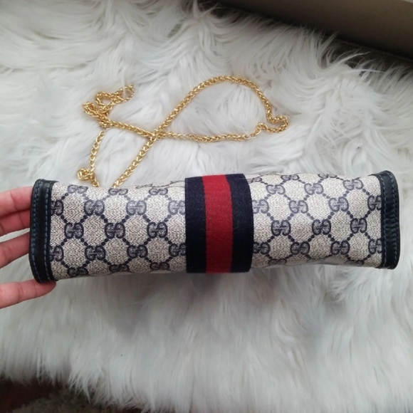 Authentic Vintage Gucci Crossbody Clutch - Picture 6 of 11